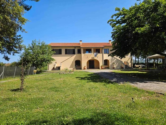 Appartamento quadrilocale in vendita in via de, Campiglia Marittima
