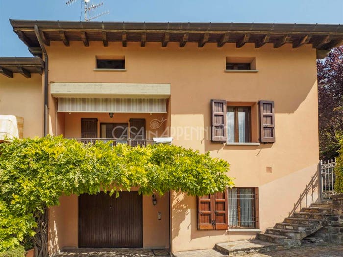 Casa con 5 locali in vendita in La Verna, Montefiorino
