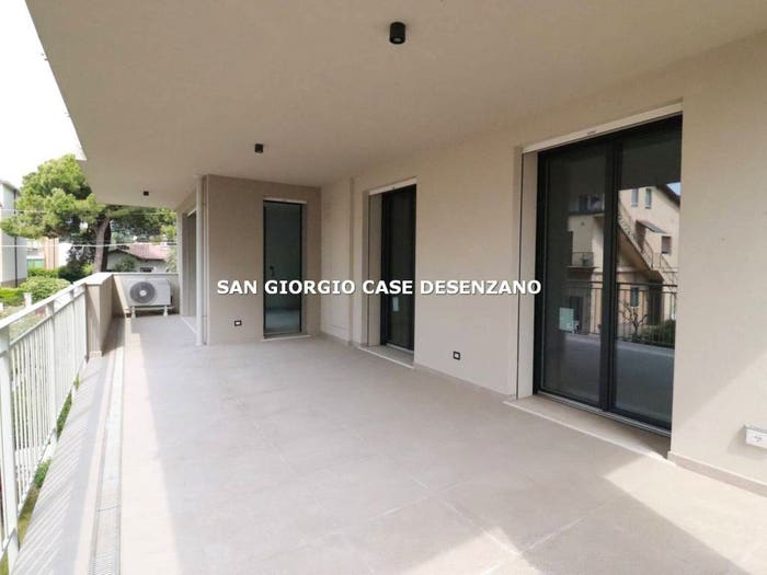 Appartamento trilocale in vendita in Desenzano Centro, Desenzano del Garda