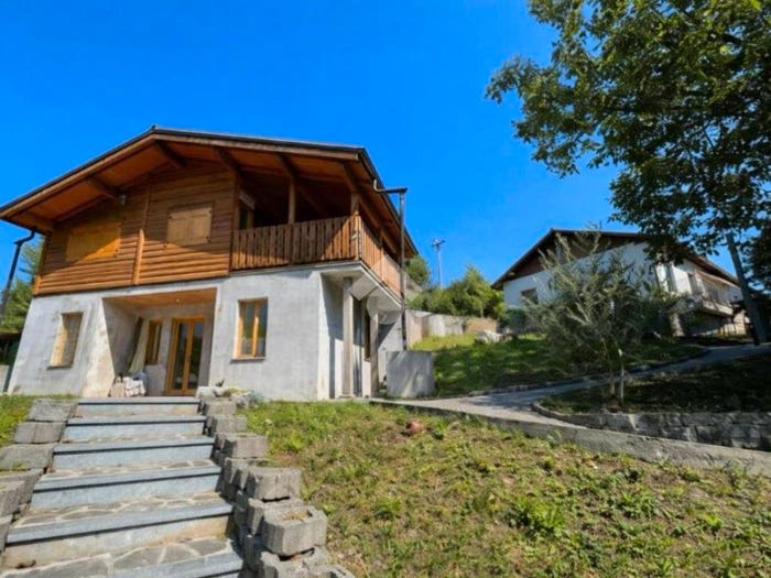Casa trilocale in vendita in Via Abbiba, Ardena, Brusimpiano