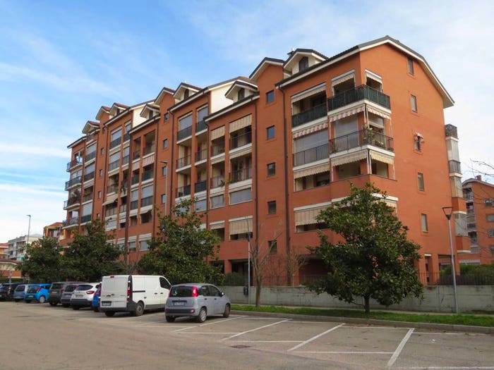 Appartamento quadrilocale in vendita in Via Oristano, Nichelino