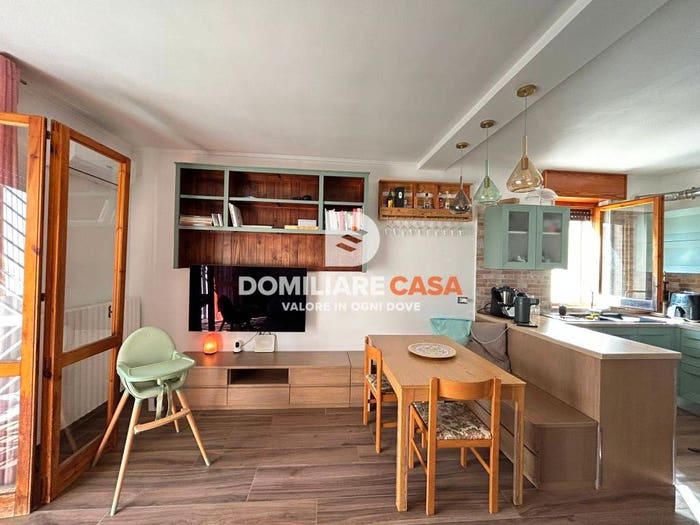Appartamento trilocale in vendita in Via Luigi Einaudi, Castromediano, Cavallino