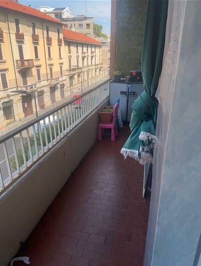 Appartamento trilocale in vendita in Via Francesco Rismondo, Baggio, Milano
