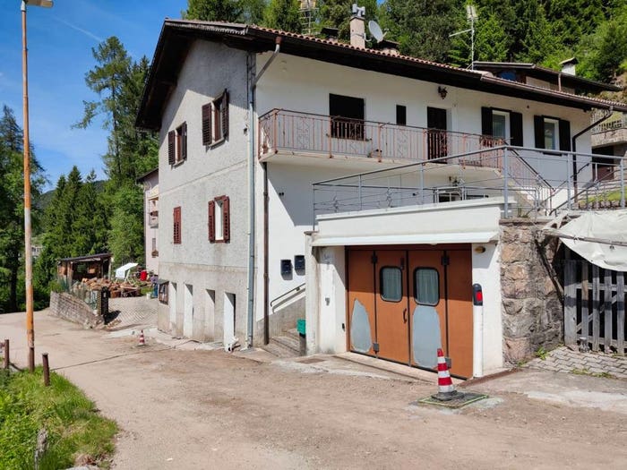 Casa con 6 locali in vendita in Slosseri, Sover