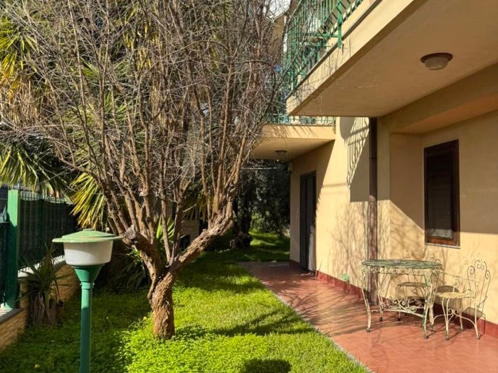 Casa con 6 locali in vendita in Via di Beatrice Tenda, Valverde