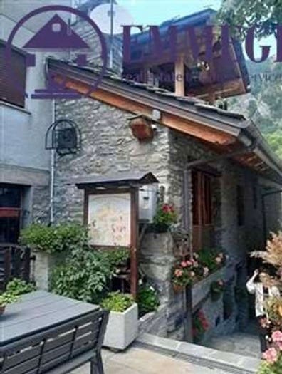 Appartamento con 5 locali in vendita in Via Cordelloz, Prè Saint Didier, Prèsaintdidier