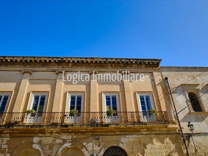 Casa con 6 locali in vendita in Via degli Acaya, Centro Storico, Lecce