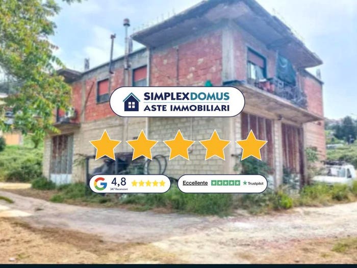 Appartamento con 6 locali in vendita in Viale Magnana, Centro, Nicosia