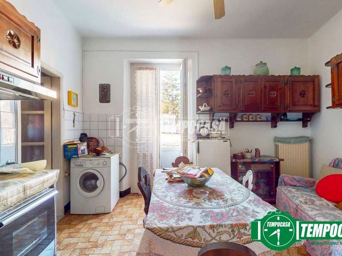 Appartamento bilocale in vendita in Via Francesco Crispi, Centro, Acqui Terme