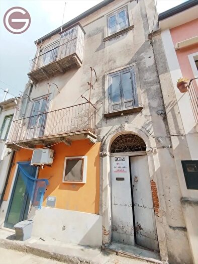 Appartamento con 10 locali in vendita in Cittanova