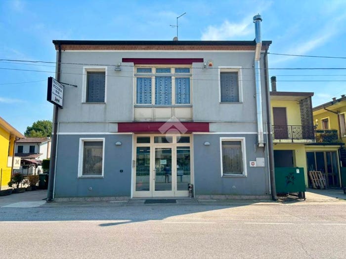 Casa trilocale in vendita in Via Umberto I, Arzarello Marconi, Borgo Veneto