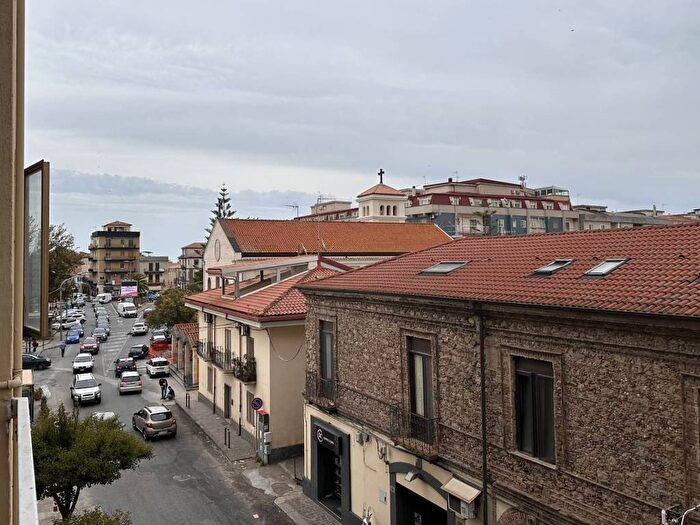 Appartamento trilocale in vendita in Via Corace, Catanzaro Lido, Catanzaro