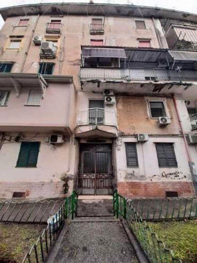 Appartamento quadrilocale in vendita in Via Ravello Napoli NA Italia, Barra, Napoli