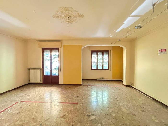 Casa con 6 locali in vendita in Via Giovanni Campesio, Clinica Piacenza, Piacenza