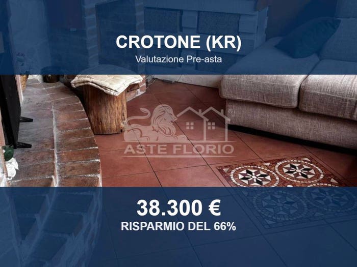 Casa quadrilocale in vendita in Via Delle Margherite, Zona Capo Rizzuto Apriglianello Papanice, Crotone