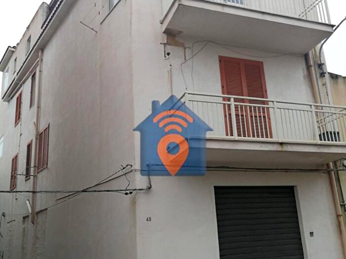 Casa con 6 locali in vendita in Via Rosolino Pilo, Castelvetrano