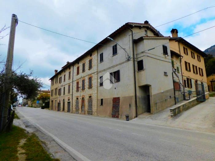 Appartamento bilocale in vendita in Via Tifernate, Centro, Gubbio