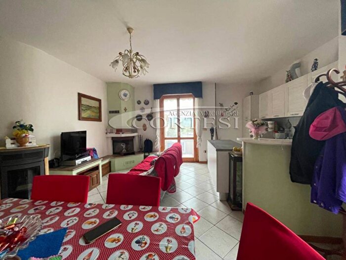 Appartamento con 6 locali in vendita in Cerbara, Città di Castello