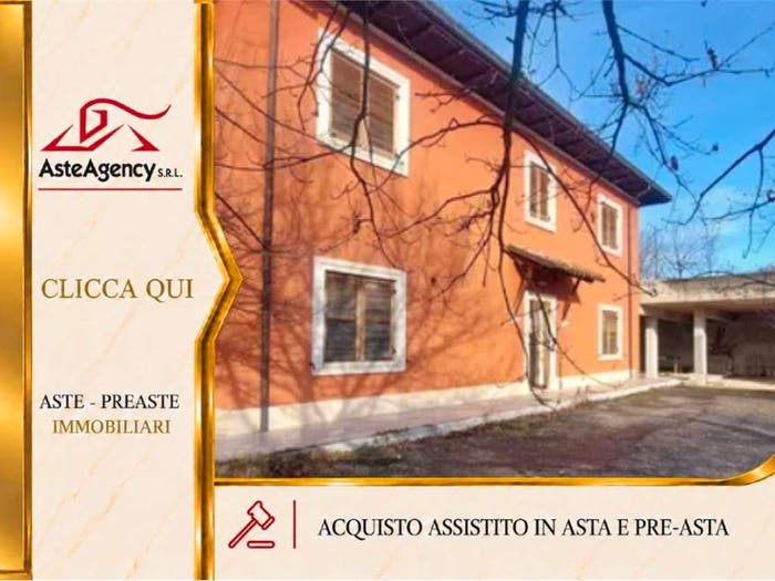 Casa con 6 locali in vendita in Via delle Vignole snc, Coppito Preturo, L'Aquila