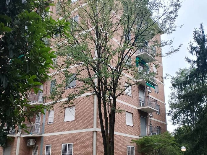 Appartamento trilocale in vendita in Via Arezzo, Bignami Ponale, Milano