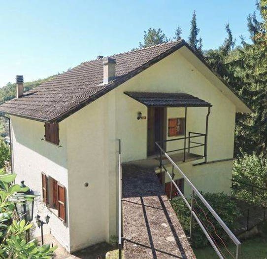Casa con 6 locali in vendita in Via Cisigliana, Licciana Nardi