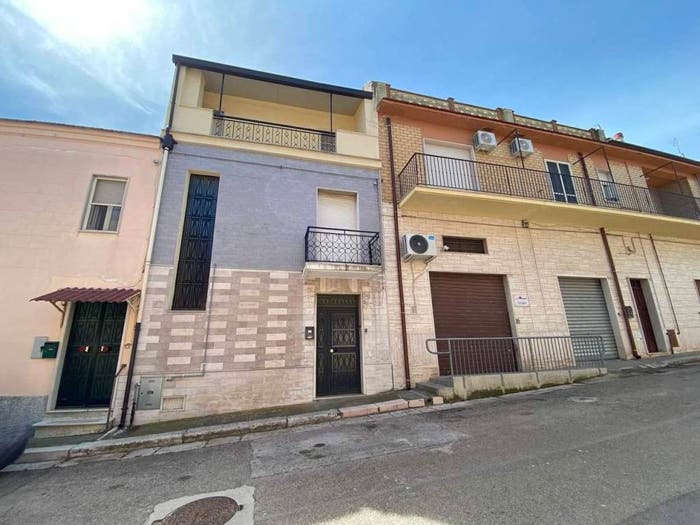 Appartamento con 5 locali in vendita in Via Italia, San Paolo di Civitate