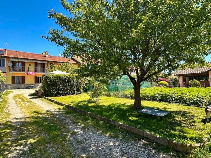 Casa con 6 locali in vendita in Strada Del Bossolo, Testona San Michele, Moncalieri