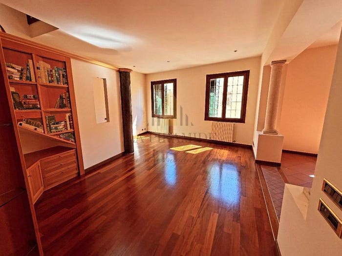 Appartamento con 5 locali in vendita in CENTRO STORICO DUPLEX RIF, Savonarola Ponte Molino, Padova