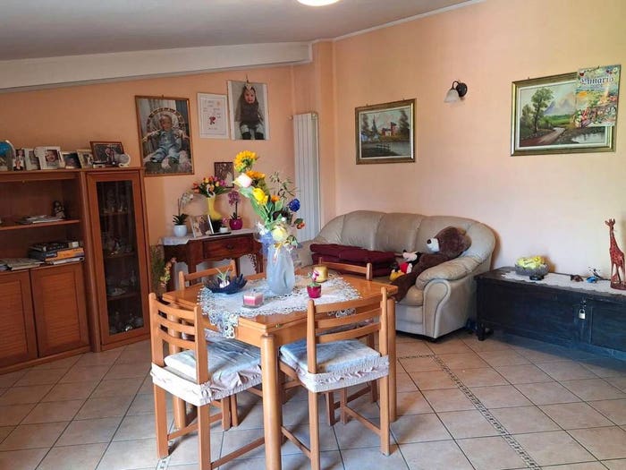 Casa quadrilocale in vendita in Tommaseo, Roccacasale