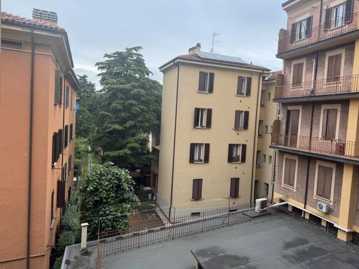 Appartamento con 5 locali in vendita in Via Andrea Costa, Costa, Bologna