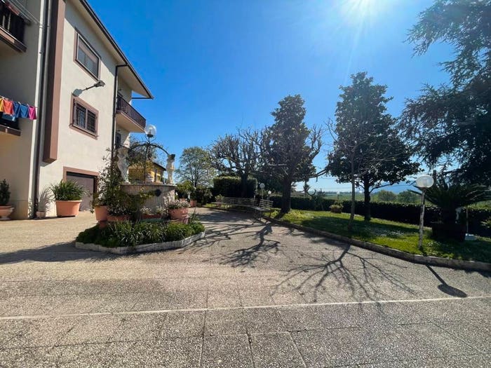 Appartamento con 5 locali in vendita in Via Maiorana, Artena