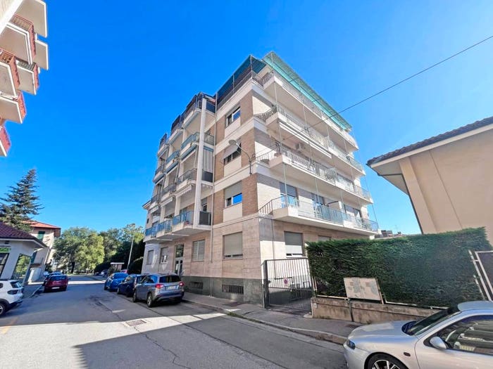 Appartamento trilocale in vendita in Via Cagni, Stazione Immacolata, Pinerolo