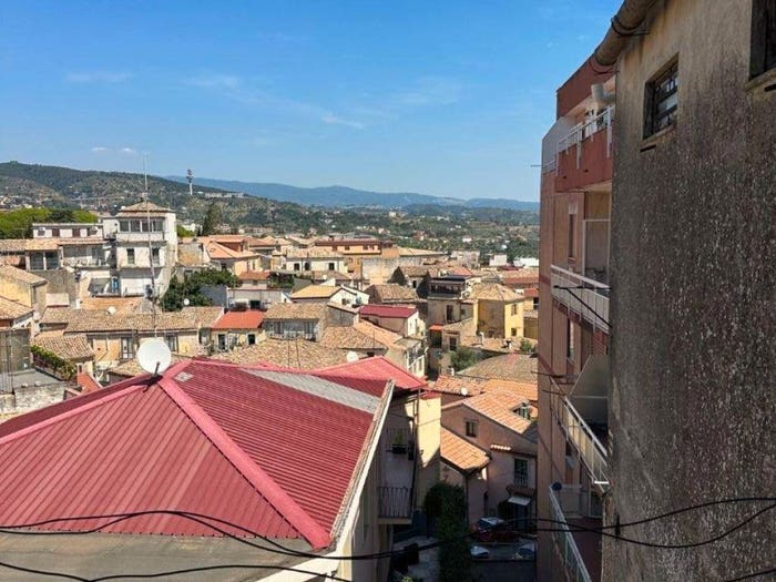 Appartamento con 6 locali in vendita in Salita Piazza Roma, Centro Storico, Catanzaro