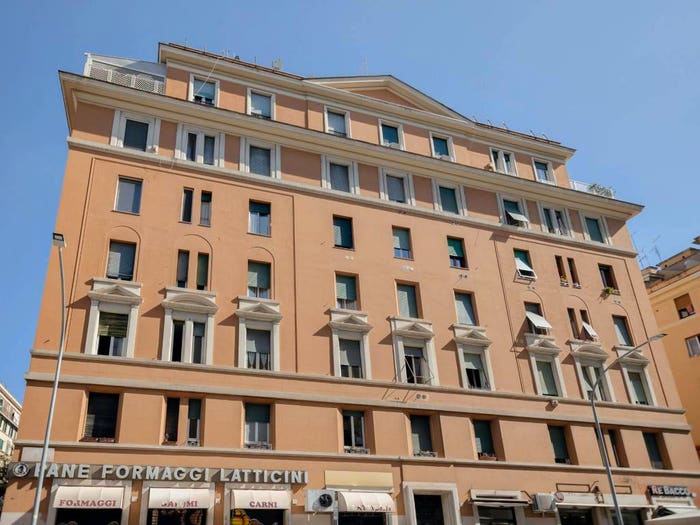 Appartamento trilocale in vendita in Via Pomezia, Re di Roma, Roma
