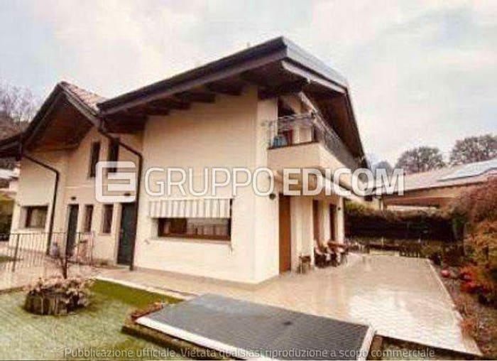 Casa con 6 locali in vendita in Via Monte Nevoso A, Crenna Bettolino, Gallarate