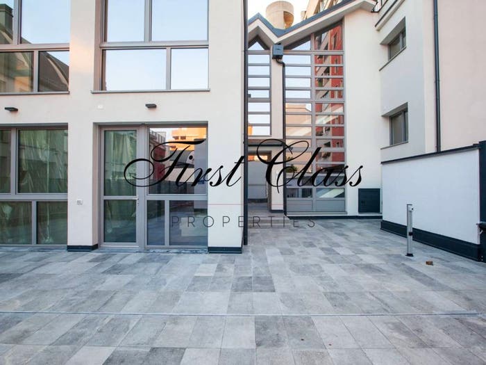 Appartamento trilocale in vendita in Via Ettore Ponti, Barona, Milano
