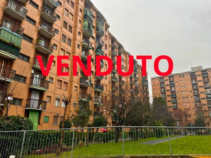 Appartamento trilocale in vendita in Via Eugenio Curiel, Corsico