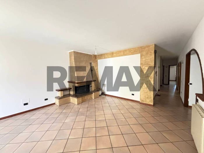 Appartamento con 6 locali in vendita in Via Archimede, Centro, Cinisi