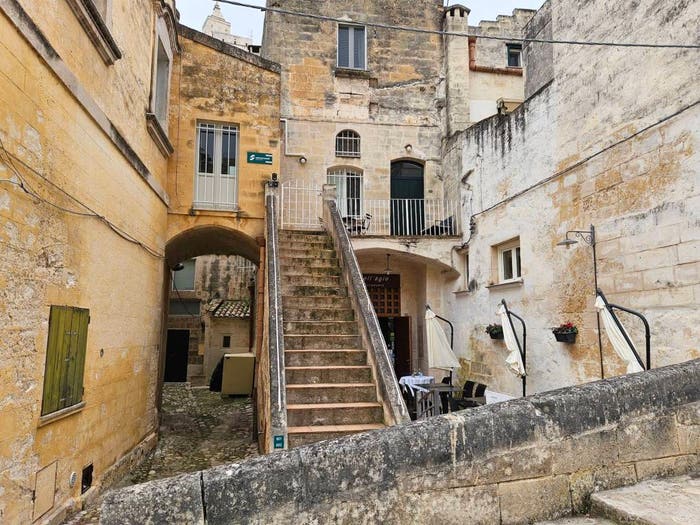 Appartamento con 6 locali in vendita in Via Fiorentini, Centro, Matera