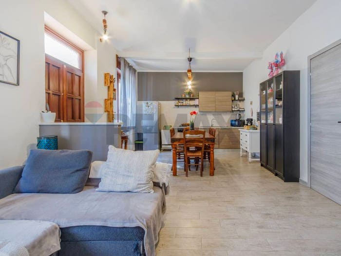 Casa con 6 locali in vendita in VIA CARDUCCI, Asola