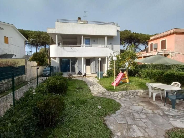 Appartamento quadrilocale in vendita in Via Dante, Villaggio Giornalisti Poggio, Anzio