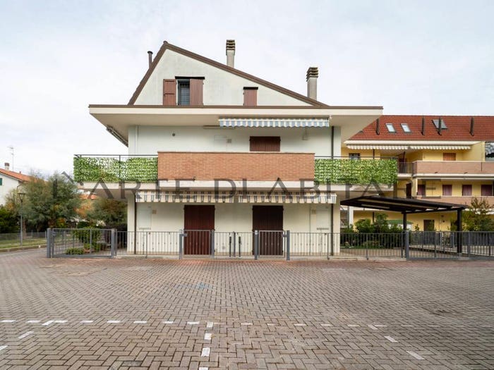 Appartamento trilocale in vendita in Lido di Savio Lido di Classe, Ravenna