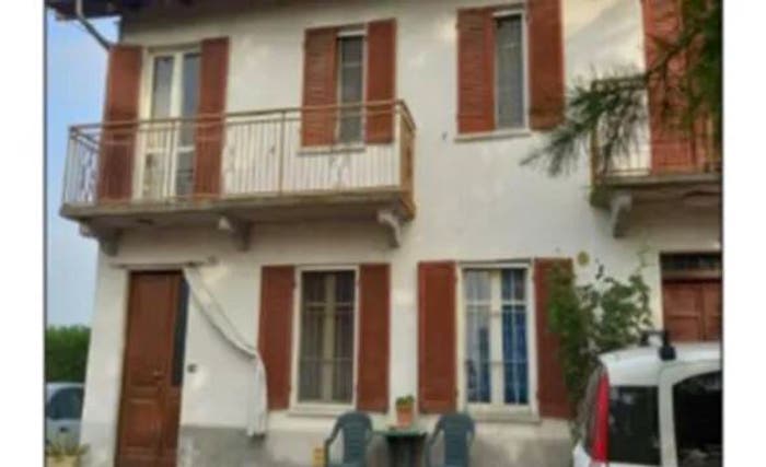 Appartamento con 6 locali in vendita in Castagnole delle Lanze Via Carossi, Centro, Castagnole delle Lanze
