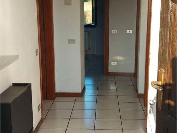 Appartamento trilocale in vendita in Capiago Intimiano Olmeda, Capiago Intimiano