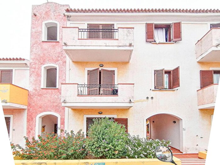 Appartamento trilocale in vendita in Strada Muzzeddu, Santa Teresa Gallura