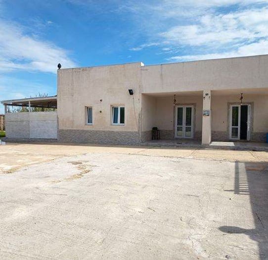 Casa con 6 locali in vendita in Viale Granelli, Granelli, Pachino
