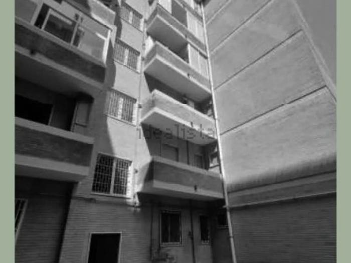 Appartamento con 5 locali in vendita in Via Alessandro Manzoni, Fuorigrotta, Napoli