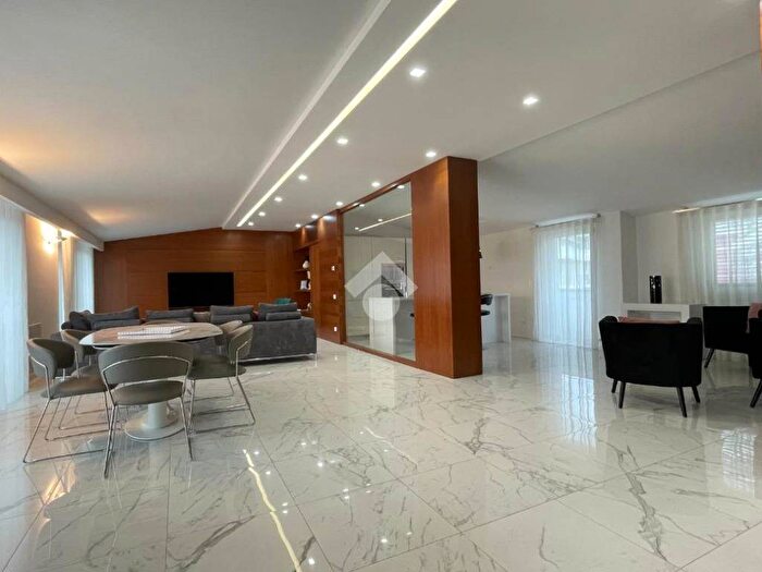 Appartamento con 6 locali in vendita in Via Nestore Mazzei, CoriglianoRossano
