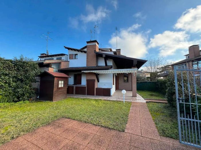 Appartamento trilocale in vendita in Via Amazzonia, Lido delle Nazioni, Comacchio