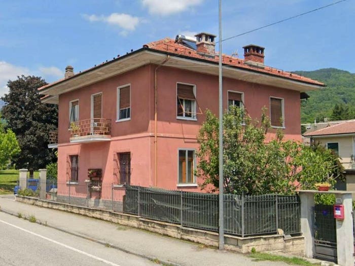 Appartamento con 6 locali in vendita in Via Nazionale, Villar Perosa